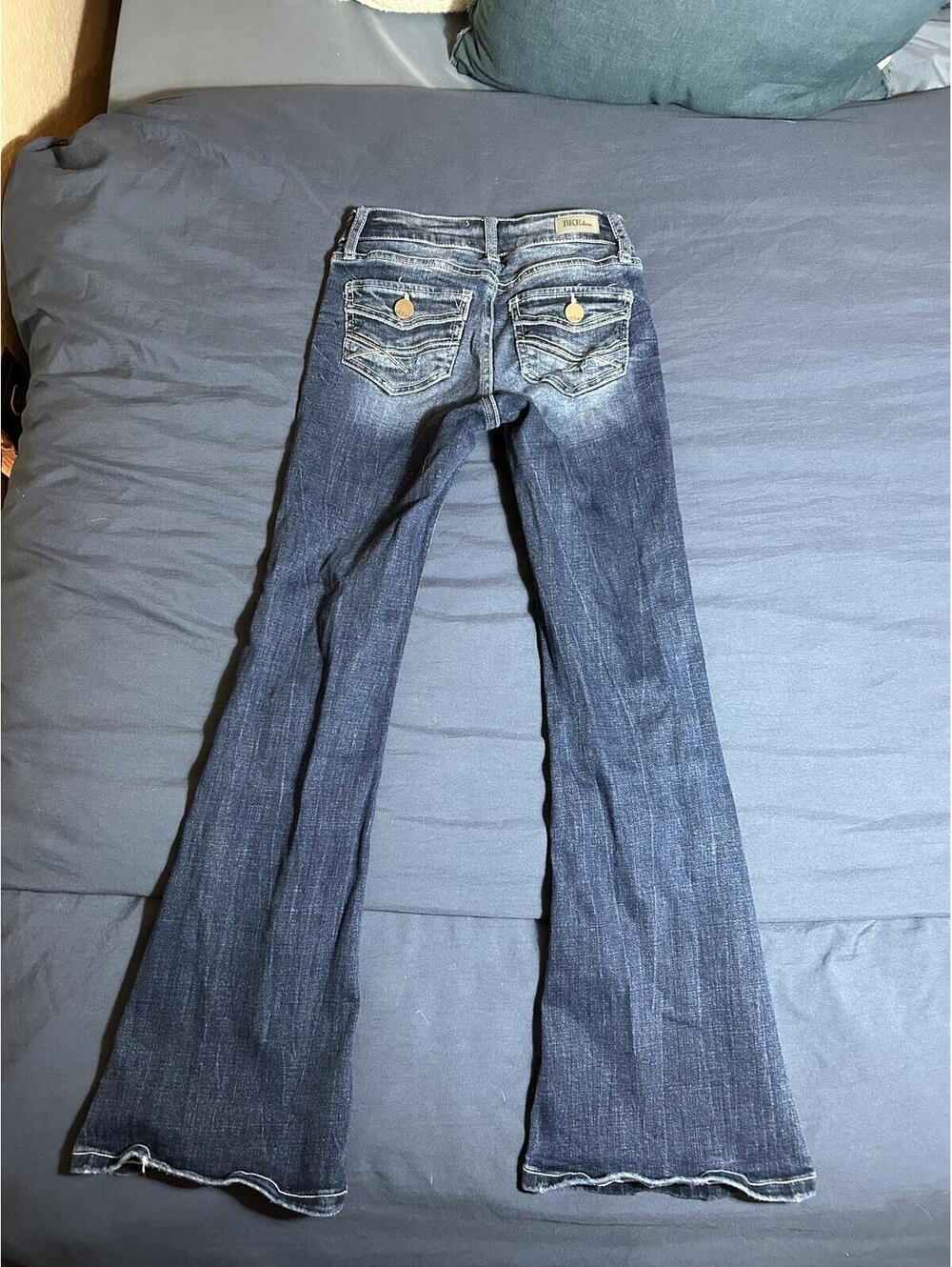 BKE Youth Dark Wash Flare Jeans Size 8 - Picture 4 of 5